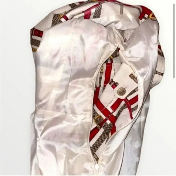 VINTAGE WOMANS DRESS "BELTS
BUCKLES AND BITS" PATTERN VERY
FLATTERING AND CLASSY - Picture 5 of 14